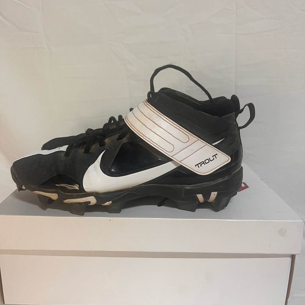 Nike Trout Black and White Cleats